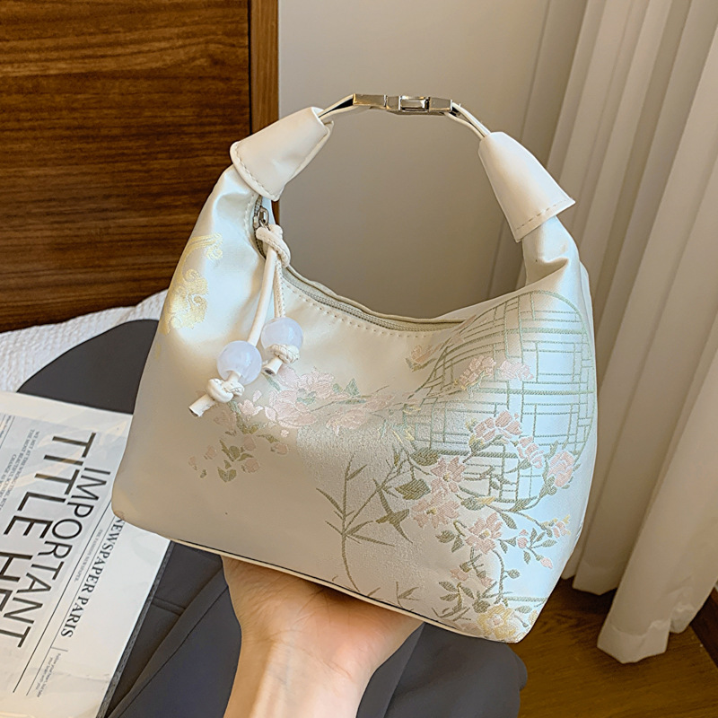 Chinese Ancient Style Wrist Ba - Women'S Evening Bags review and price